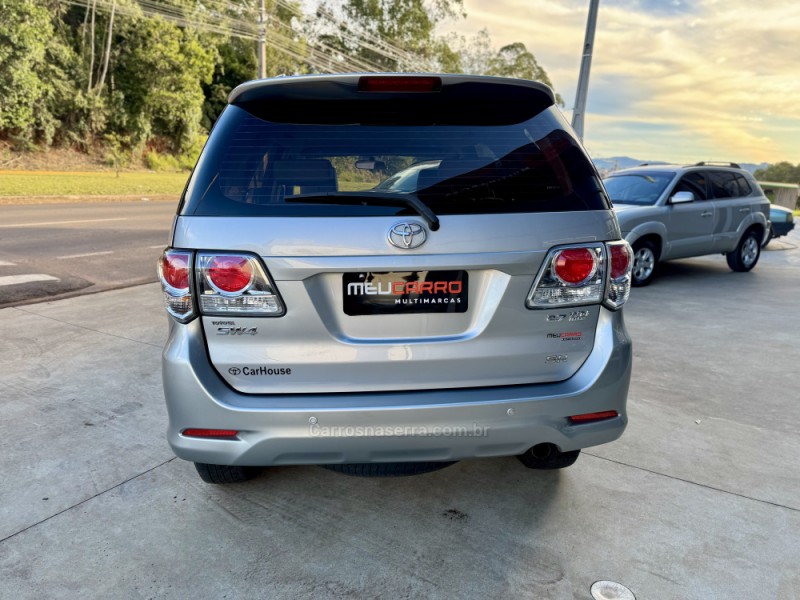 HILUX SW4 2.7 SR 4X2 16V FLEX 4P AUTOMÁTICO - 2015 - LAJEADO