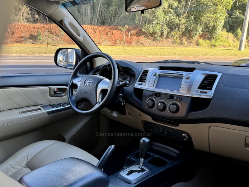 HILUX SW4 2.7 SR 4X2 16V FLEX 4P AUTOMÁTICO - 2015 - LAJEADO