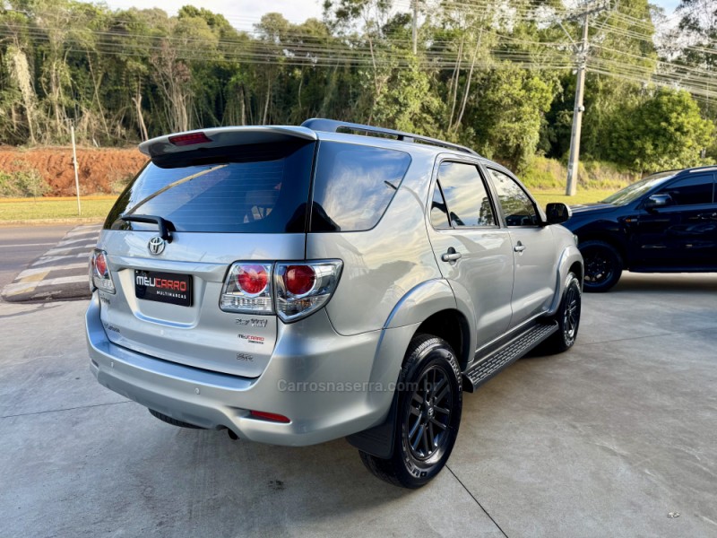 HILUX SW4 2.7 SR 4X2 16V FLEX 4P AUTOMÁTICO - 2015 - LAJEADO