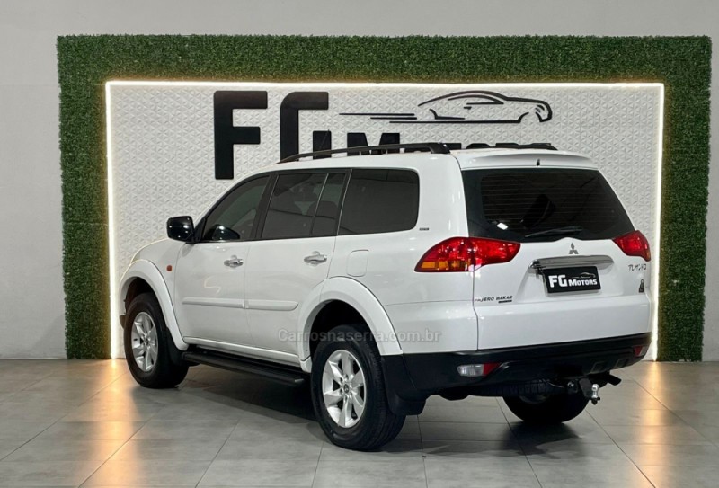PAJERO DAKAR 3.2 4X4 16V 7 LUGARES TURBO INTERCOOLER DIESEL 4P AUTOMÁTICO - 2012 - NOVO HAMBURGO