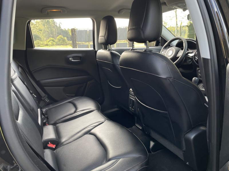 COMPASS 2.0 16V FLEX LIMITED AUTOMÁTICO - 2017 - FARROUPILHA