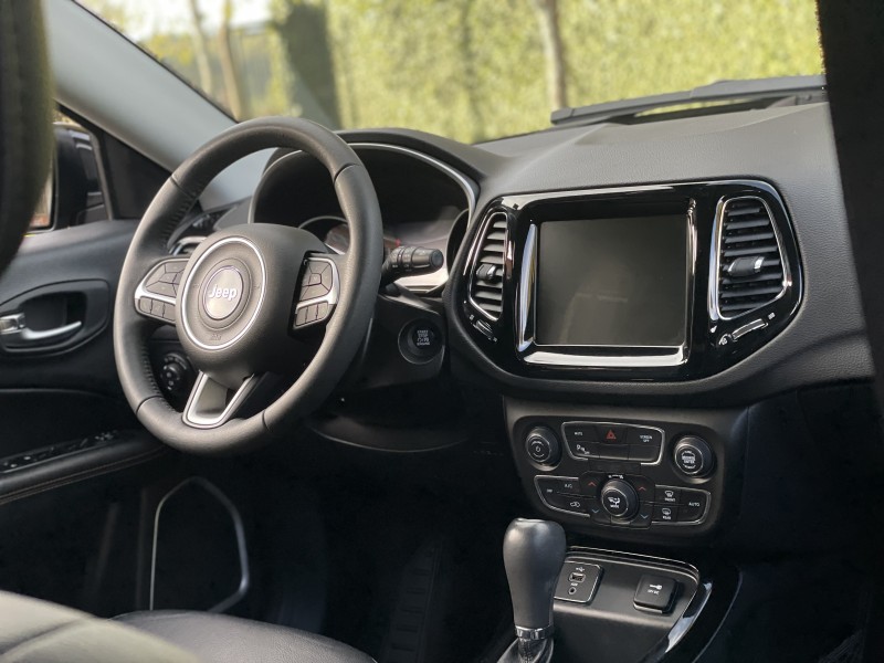 COMPASS 2.0 16V FLEX LIMITED AUTOMÁTICO - 2017 - FARROUPILHA