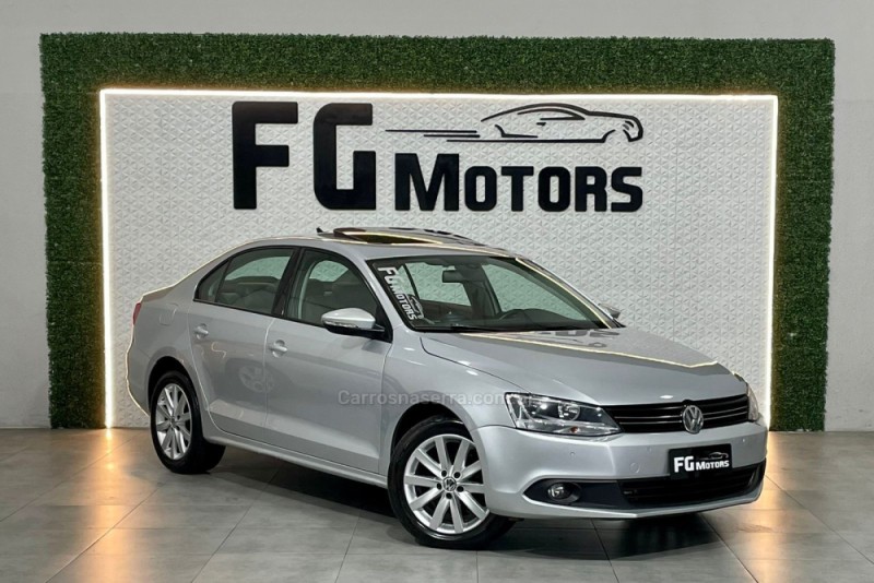 JETTA 2.0 COMFORTLINE FLEX 4P TIPTRONIC - 2013 - NOVO HAMBURGO