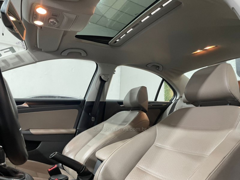 JETTA 2.0 COMFORTLINE FLEX 4P TIPTRONIC - 2013 - NOVO HAMBURGO