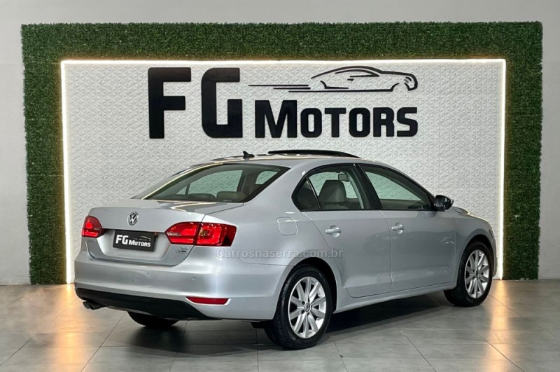 JETTA 2.0 COMFORTLINE FLEX 4P TIPTRONIC - 2013 - NOVO HAMBURGO