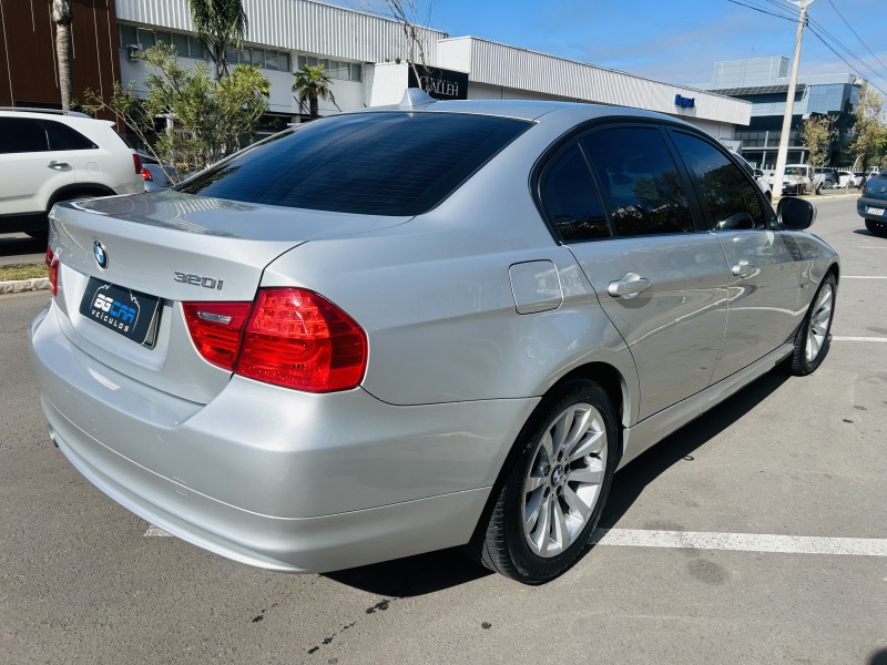 320I 2.0 16V GASOLINA 4P AUTOMÁTICO - 2011 - BENTO GONçALVES