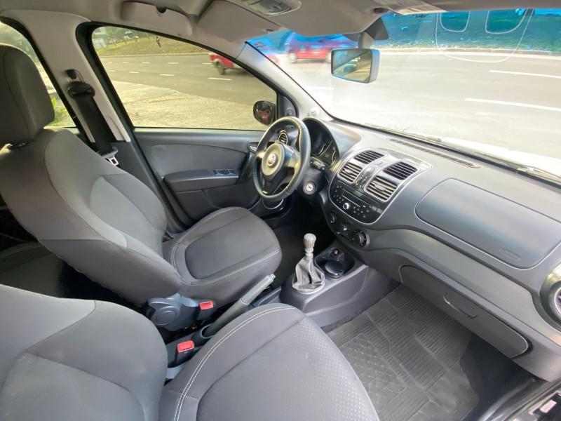 GRAND SIENA 1.4 MPI ATTRACTIVE 8V FLEX 4P MANUAL - 2013 - CAXIAS DO SUL