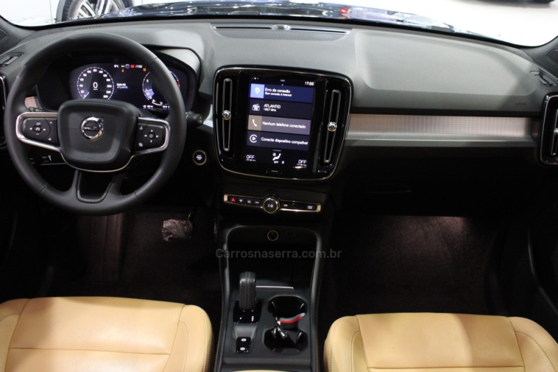 XC 40 2.0 T4 GASOLINA MOMENTUM 190CV FWD  - 2020 - CAXIAS DO SUL