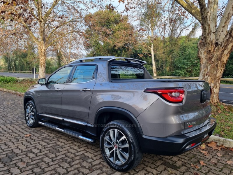 TORO 2.0 16V TURBO DIESEL VOLCANO AT9 4X4 AUTOMÁTICO - 2019 - DOIS IRMãOS