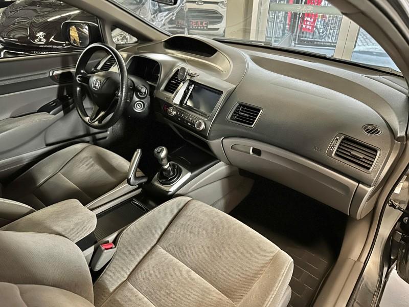 CIVIC 1.8 LXS 16V FLEX 4P MANUAL - 2009 - CAXIAS DO SUL
