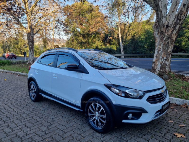 ONIX 1.4 MPFI ACTIV 8V FLEX 4P AUTOMÁTICO - 2018 - DOIS IRMãOS