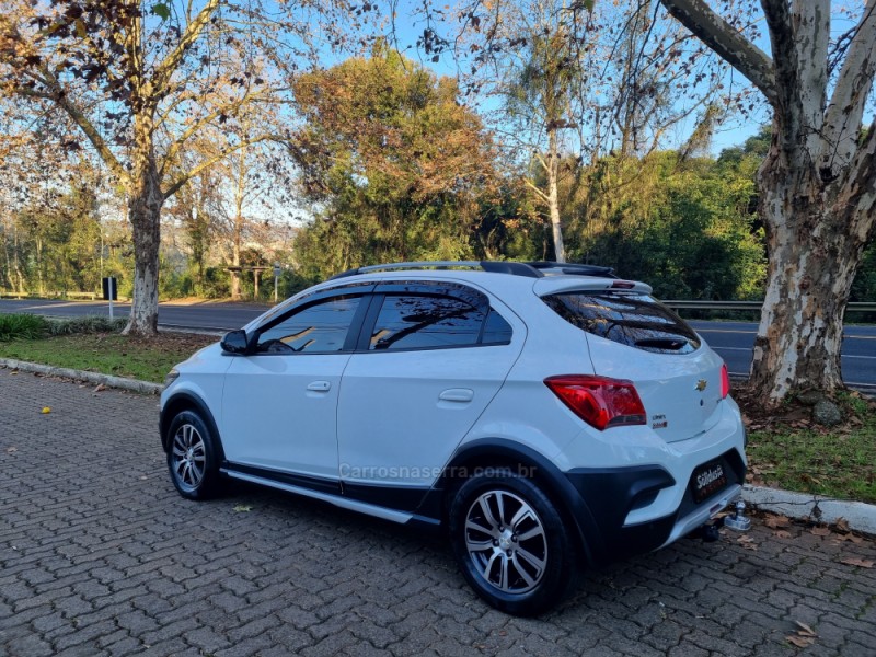 ONIX 1.4 MPFI ACTIV 8V FLEX 4P AUTOMÁTICO - 2018 - DOIS IRMãOS