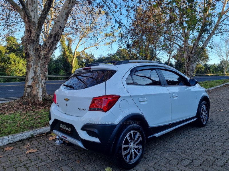 ONIX 1.4 MPFI ACTIV 8V FLEX 4P AUTOMÁTICO - 2018 - DOIS IRMãOS