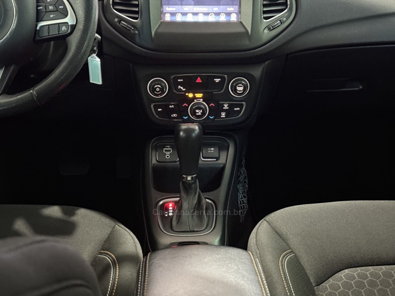 COMPASS 2.0 16V FLEX SPORT AUTOMÁTICO - 2018 - GARIBALDI