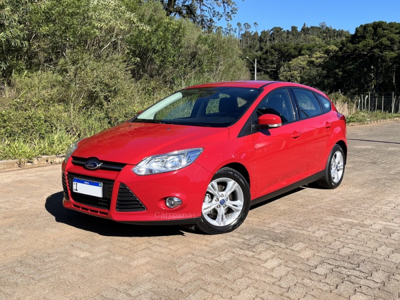 FOCUS 1.6 SE 16V FLEX 4P AUTOMÁTICO - 2014 - NOVA BASSANO