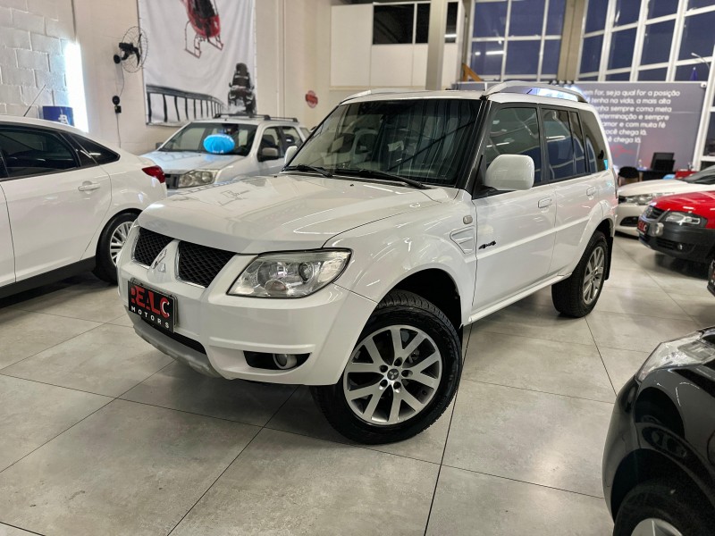 pajero tr4 2.0 4x4 16v 140cv flex 4p automatico 2013 caxias do sul