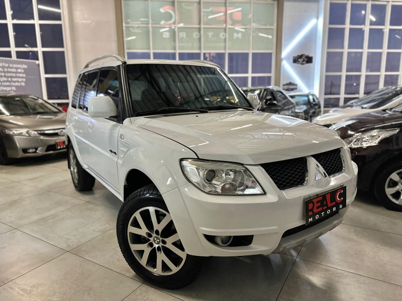 PAJERO TR4 2.0 4X4 16V 140CV FLEX 4P AUTOMÁTICO - 2013 - CAXIAS DO SUL