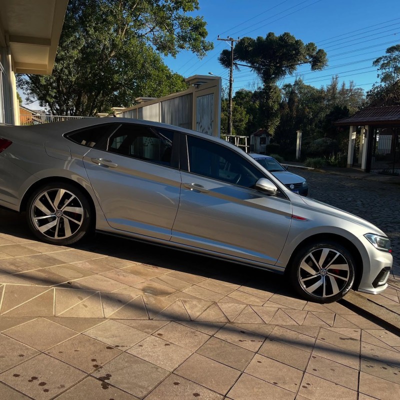 JETTA 2.0 16V TSI GLI 350 GASOLINA 4P AUTOMÁTICO - 2020 - NOVA PETRóPOLIS
