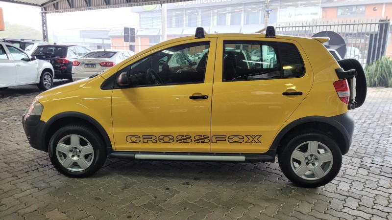CROSSFOX 1.6 MI FLEX 8V 4P MANUAL - 2005 - GARIBALDI