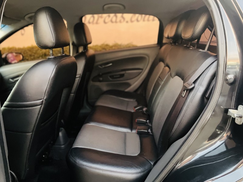 PUNTO 1.6 ESSENCE 16V FLEX 4P MANUAL - 2012 - CAXIAS DO SUL