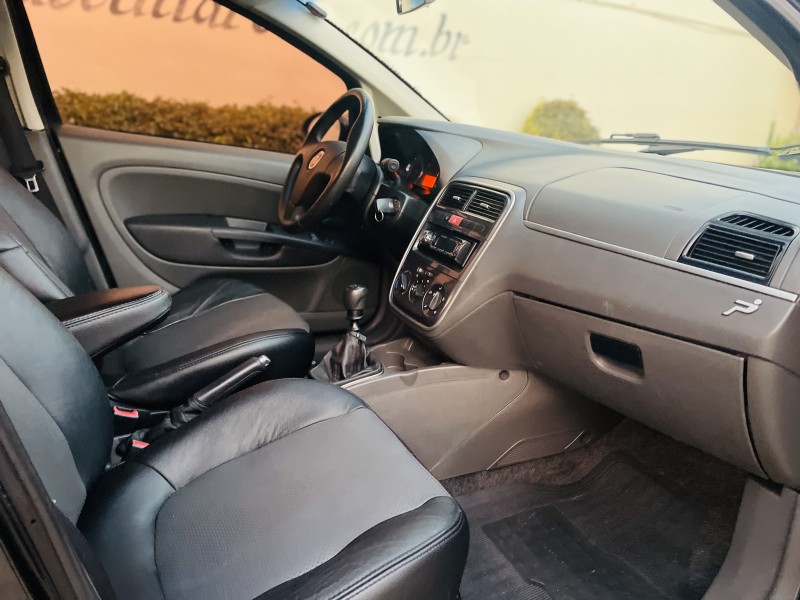 PUNTO 1.6 ESSENCE 16V FLEX 4P MANUAL - 2012 - CAXIAS DO SUL