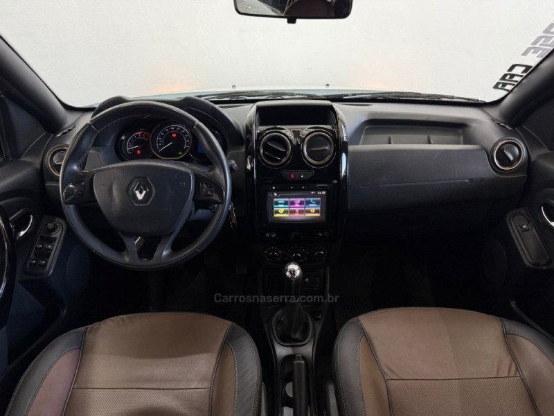 DUSTER 1.6 DYNAMIQUE 4X2 16V FLEX 4P MANUAL - 2016 - NOVO HAMBURGO