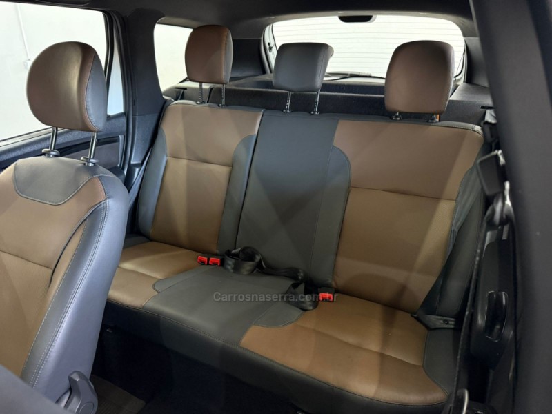 DUSTER 1.6 DYNAMIQUE 4X2 16V FLEX 4P MANUAL - 2016 - NOVO HAMBURGO