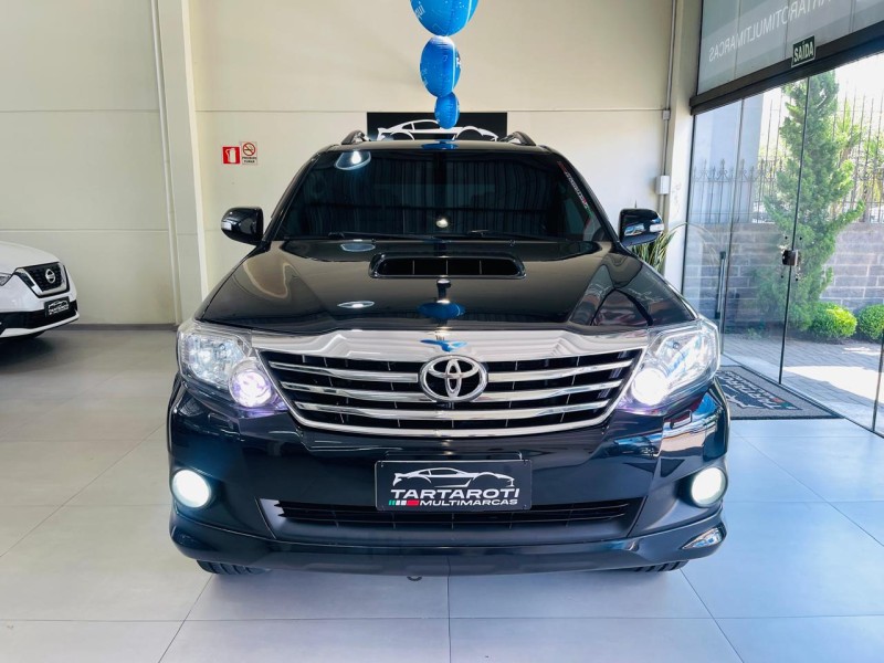 HILUX SW4 3.0 SRV 4X4 7 LUGARES 16V TURBO INTERCOOLER DIESEL 4P AUTOMÁTICO - 2012 - CAXIAS DO SUL