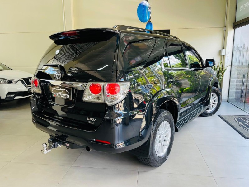 HILUX SW4 3.0 SRV 4X4 7 LUGARES 16V TURBO INTERCOOLER DIESEL 4P AUTOMÁTICO - 2012 - CAXIAS DO SUL