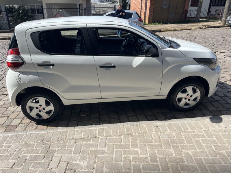 MOBI 1.0 8V EVO FLEX LIKE. MANUAL - 2020 - VERANóPOLIS