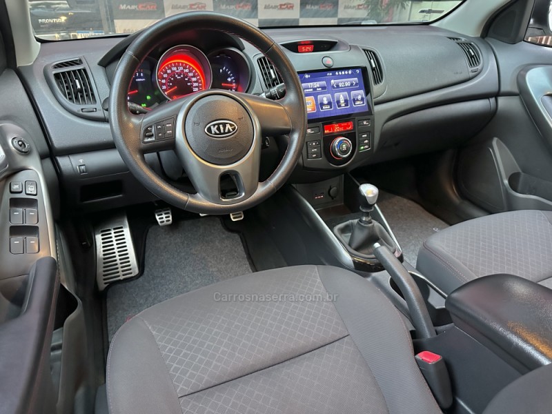 CERATO 1.6 SX3 16V FLEX 4P MANUAL - 2013 - ESTâNCIA VELHA