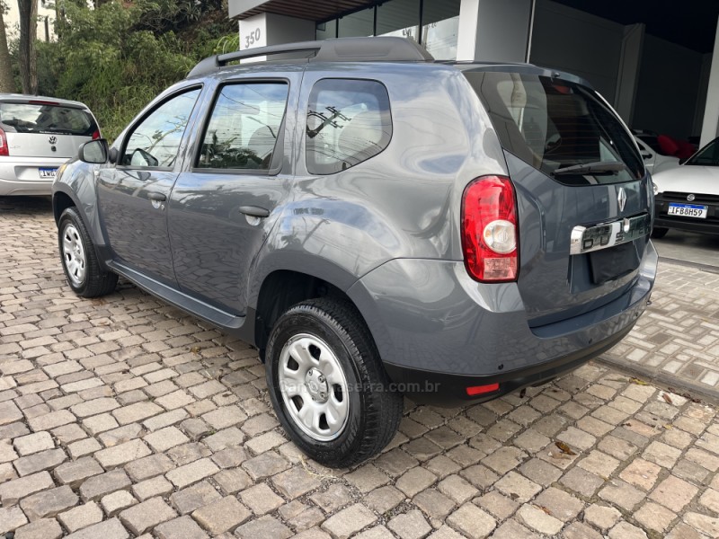 DUSTER 1.6 EXPRESSION 4X2 16V FLEX 4P MANUAL - 2015 - VERANóPOLIS
