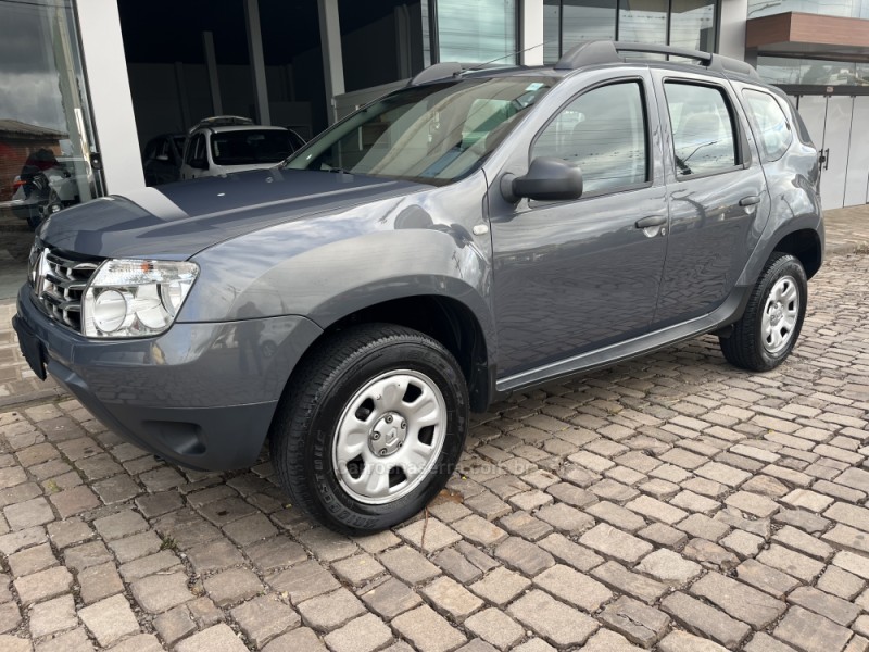 DUSTER 1.6 EXPRESSION 4X2 16V FLEX 4P MANUAL - 2015 - VERANóPOLIS