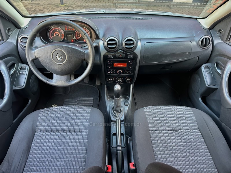 SANDERO 1.0 EXPRESSION 16V FLEX 4P MANUAL - 2014 - ESTâNCIA VELHA