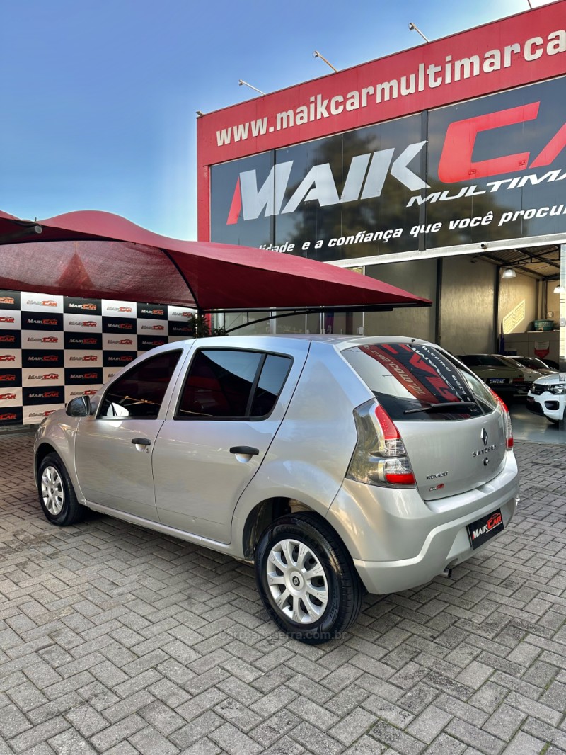 SANDERO 1.0 EXPRESSION 16V FLEX 4P MANUAL - 2014 - ESTâNCIA VELHA