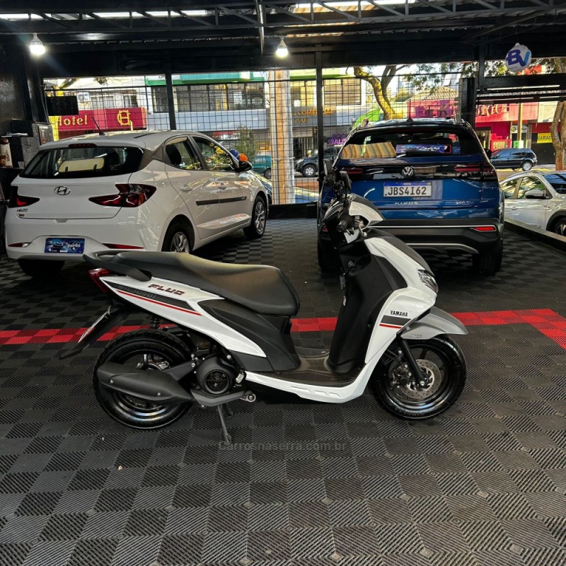 FLUO 125 ABS  - 2023 - PASSO FUNDO