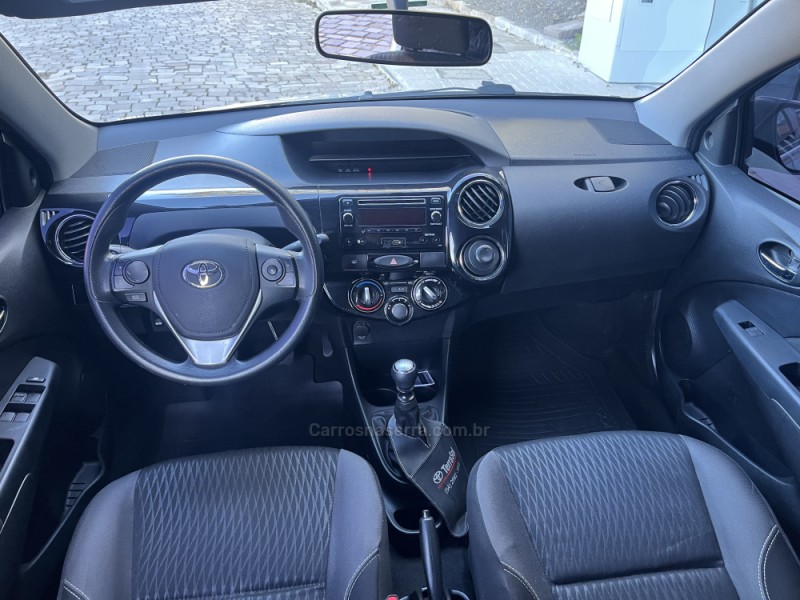 ETIOS 1.5 XS 16V FLEX 4P MANUAL - 2018 - VERANóPOLIS