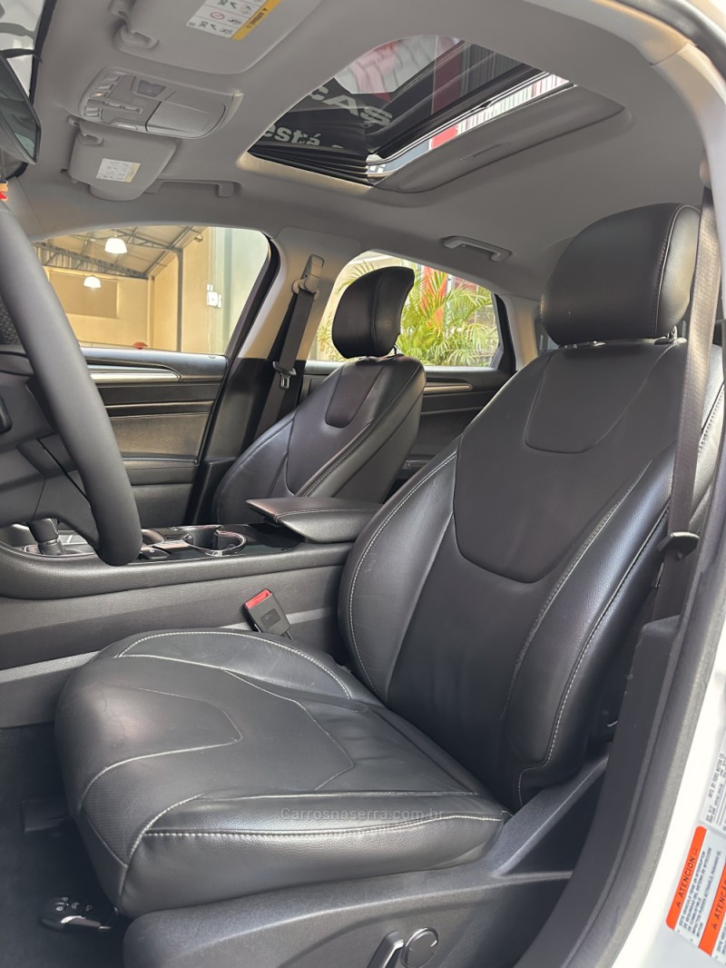 FUSION 2.0 TITANIUM FWD 16V GASOLINA 4P AUTOMÁTICO - 2014 - ESTâNCIA VELHA