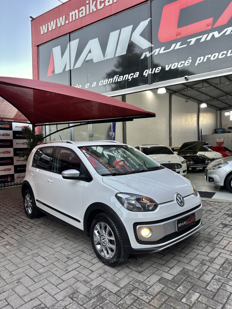 UP 1.0 CROSS T.FLEX 12V 4P MANUAL - 2015 - ESTâNCIA VELHA