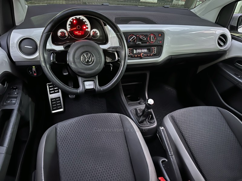UP 1.0 CROSS T.FLEX 12V 4P MANUAL - 2015 - ESTâNCIA VELHA