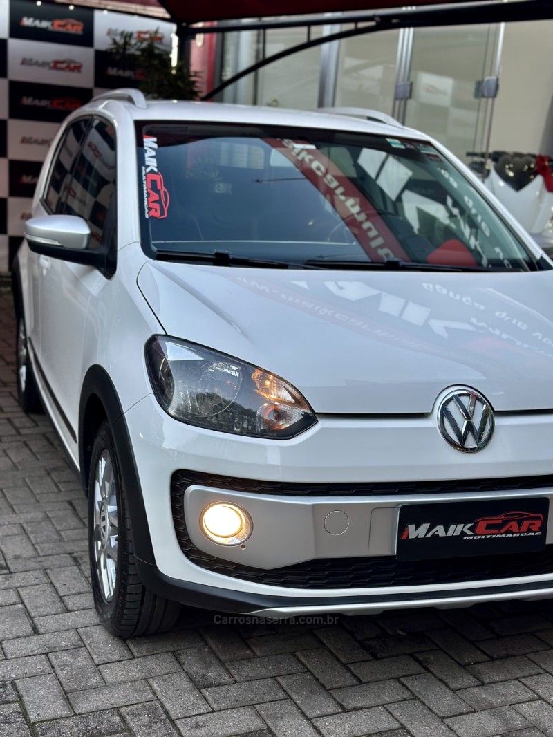UP 1.0 CROSS T.FLEX 12V 4P MANUAL - 2015 - ESTâNCIA VELHA