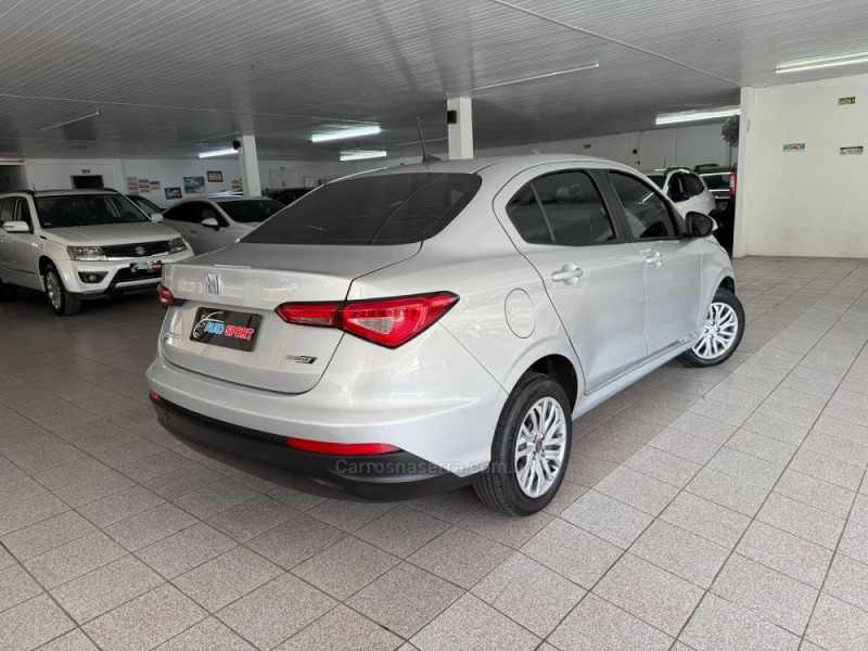 CRONOS 1.3 DRIVE 8V FLEX 4P MANUAL - 2022 - NOVO HAMBURGO