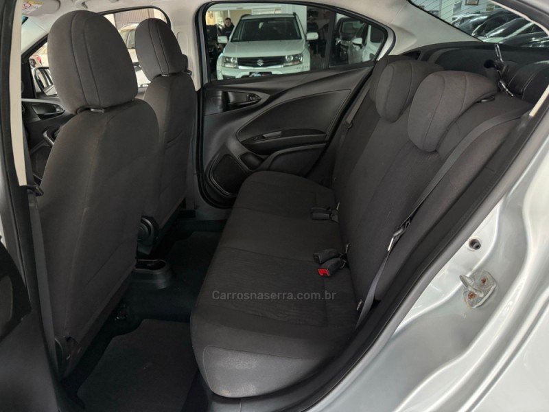 CRONOS 1.3 DRIVE 8V FLEX 4P MANUAL - 2022 - NOVO HAMBURGO