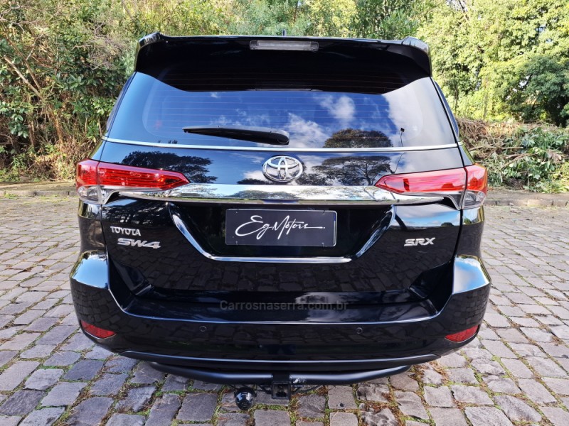 HILUX SW4 2.8 SRX 4X4 7 LUGARES 16V TURBO INTERCOOLER DIESEL 4P AUTOMÁTICO - 2018 - BENTO GONçALVES