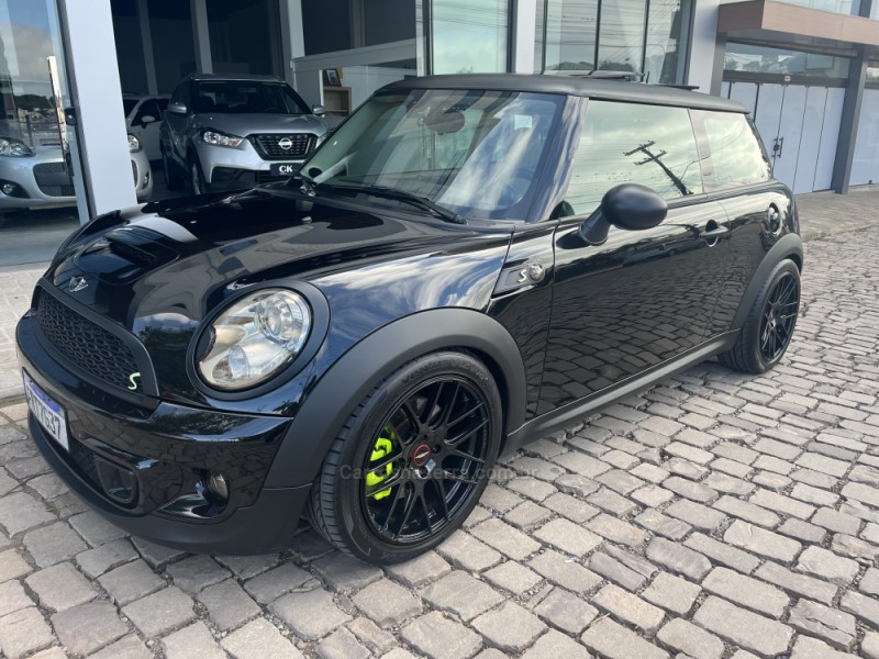 COOPER 1.6 S COUPÉ 16V TURBO GASOLINA 2P AUTOMÁTICO - 2013 - VERANóPOLIS