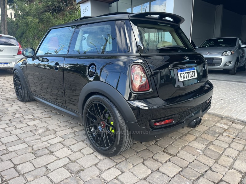 COOPER 1.6 S COUPÉ 16V TURBO GASOLINA 2P AUTOMÁTICO - 2013 - VERANóPOLIS
