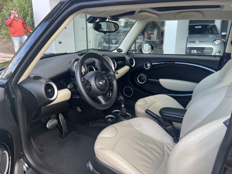 COOPER 1.6 S COUPÉ 16V TURBO GASOLINA 2P AUTOMÁTICO - 2013 - VERANóPOLIS