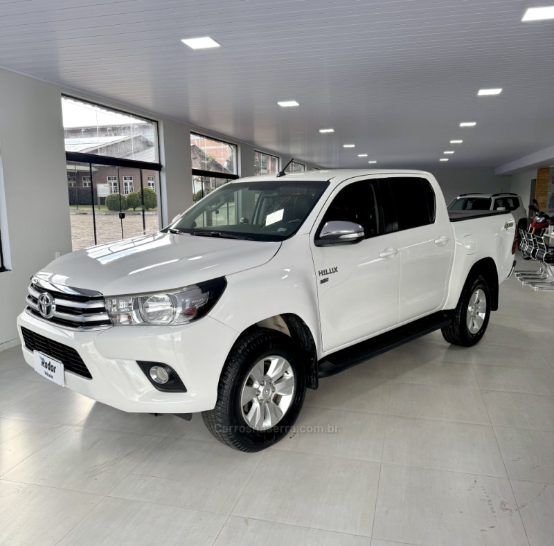 hilux 2.7 srv 4x4 cd 16v flex 4p automatico 2017 vila flores