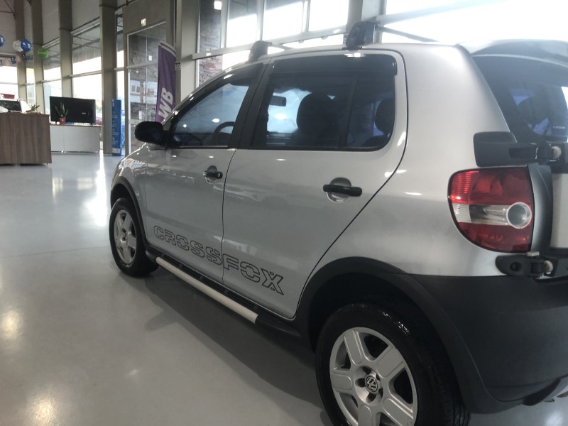 CROSSFOX 1.6 MI FLEX 8V 4P MANUAL - 2006 - VALE REAL