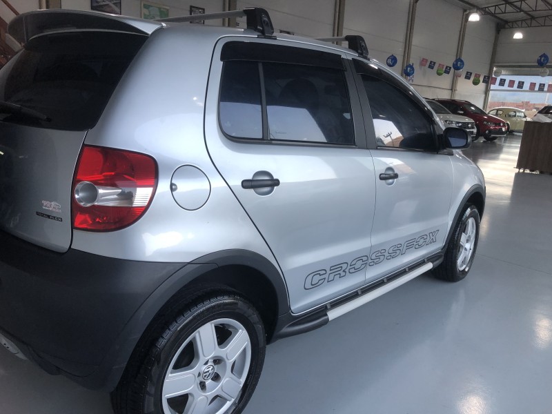 CROSSFOX 1.6 MI FLEX 8V 4P MANUAL - 2006 - VALE REAL